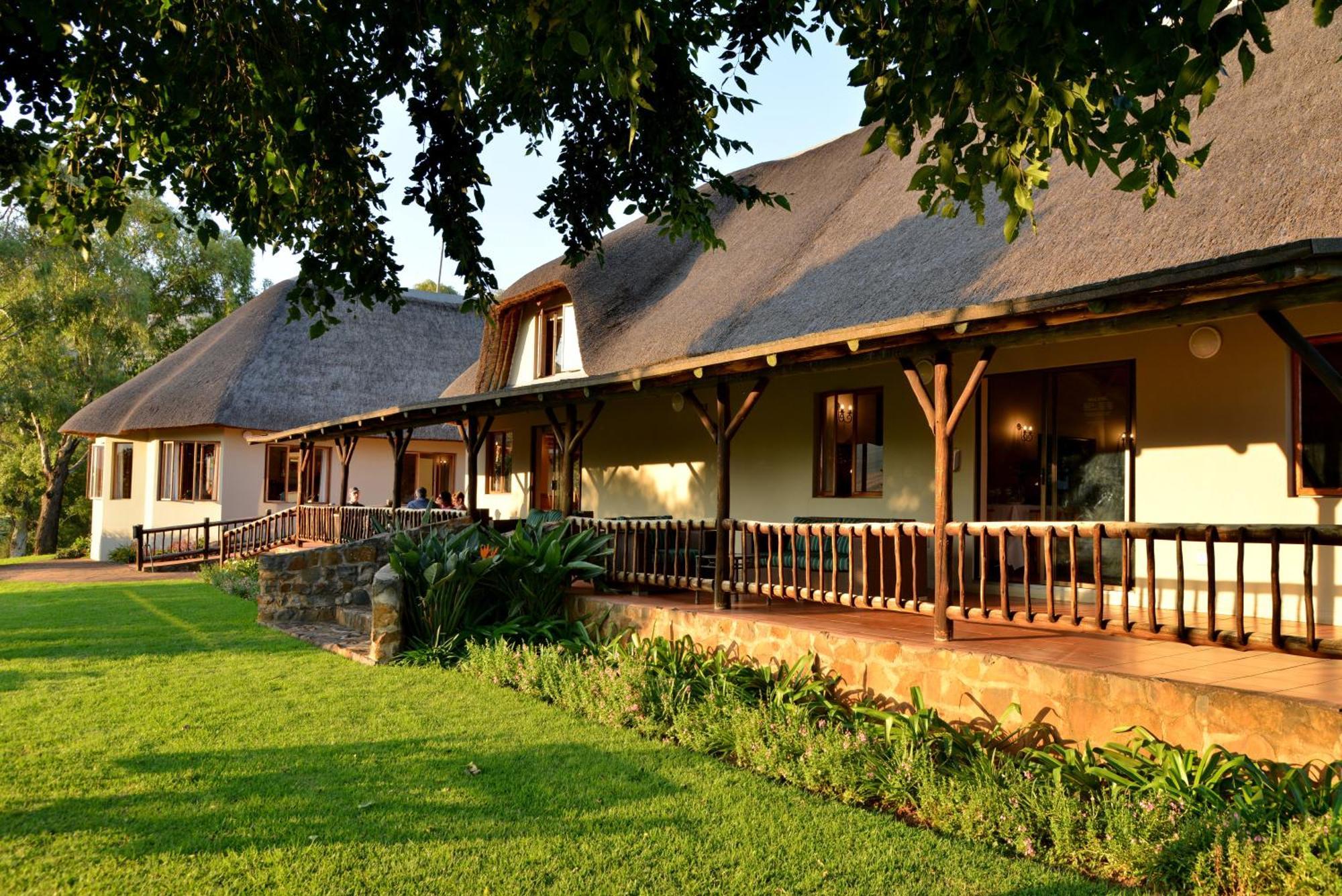 Montusi Mountain Lodge Bonjaneni Екстериор снимка
